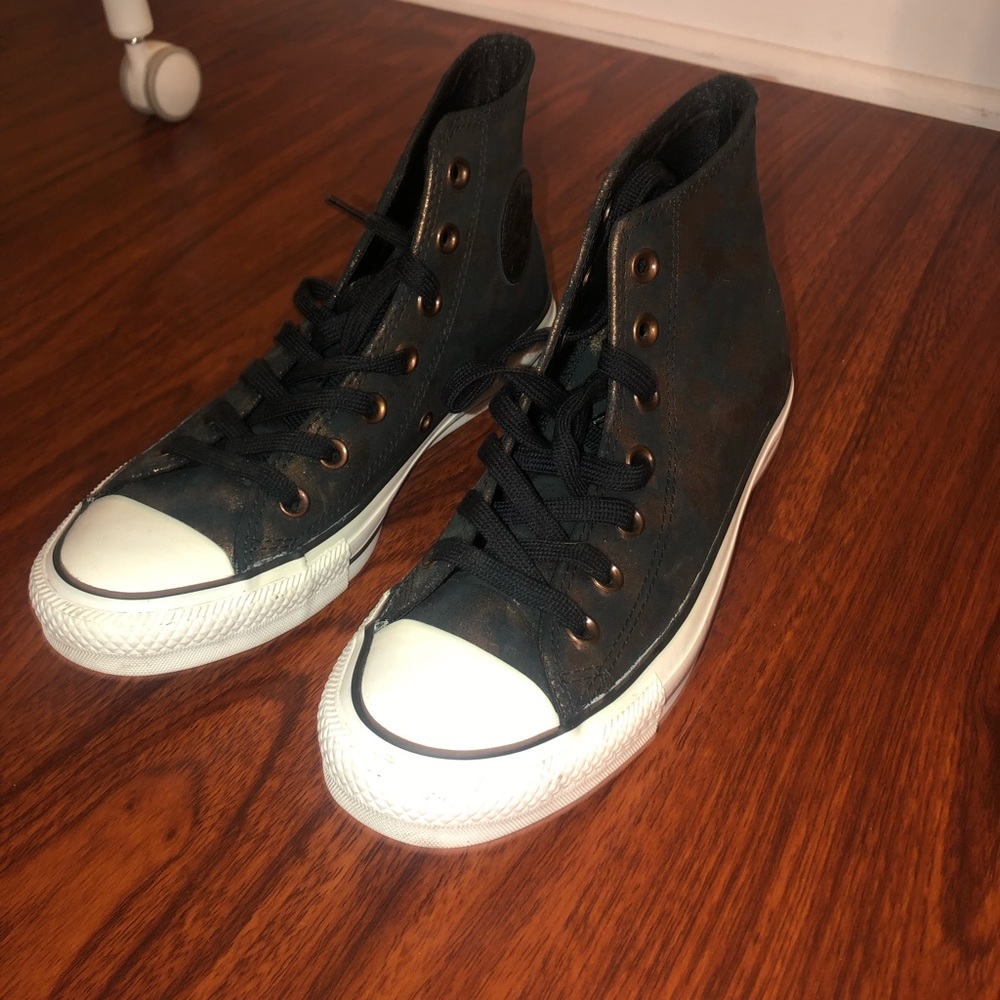 Converse/Chuck Taylors All Star High Tops